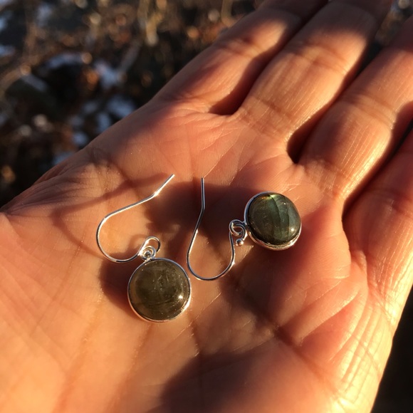 Sterling silver And Labradorite Earrings - Picture 6 of 9